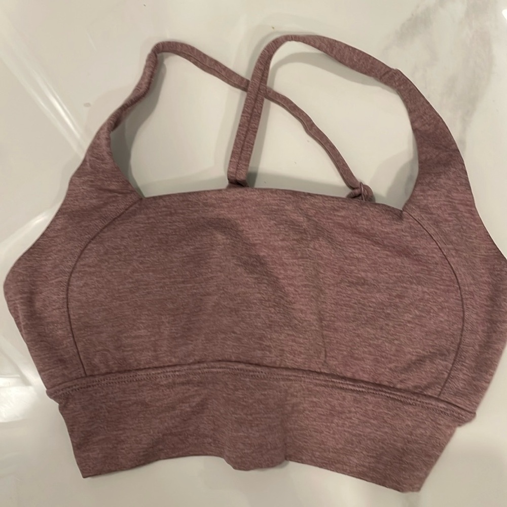 Size small Buffbunny workout top 
Like new
Only used once